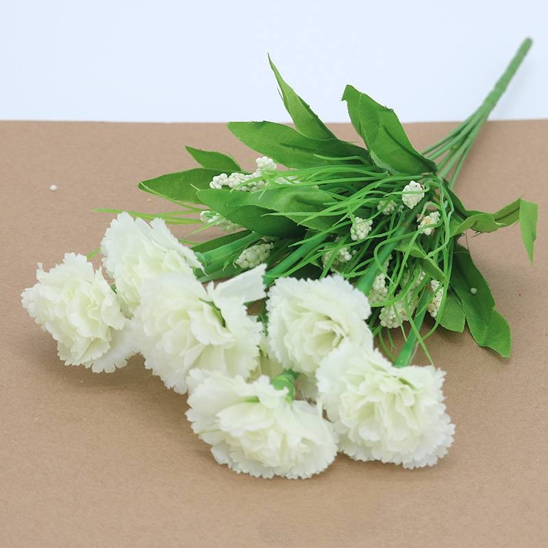 Artificial carnations with seven flowers
