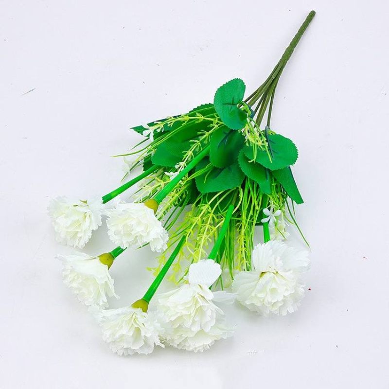 Artificial carnations with seven flowers