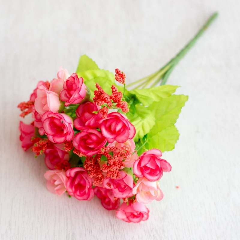 Wholesale of various fake roses