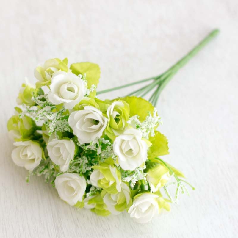 Wholesale of various fake roses