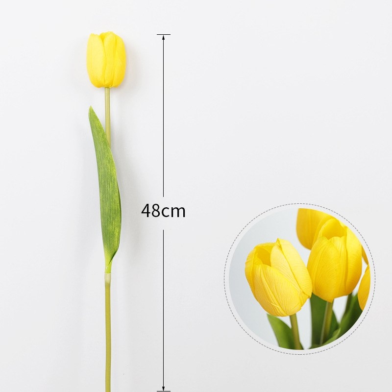 Hand-feeling moisturizing simulated tulip wholesale