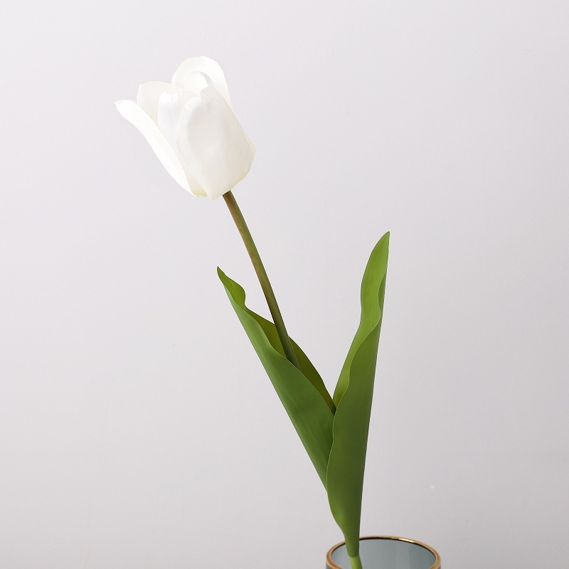 Simulated open-mouthed smiling silk tulip