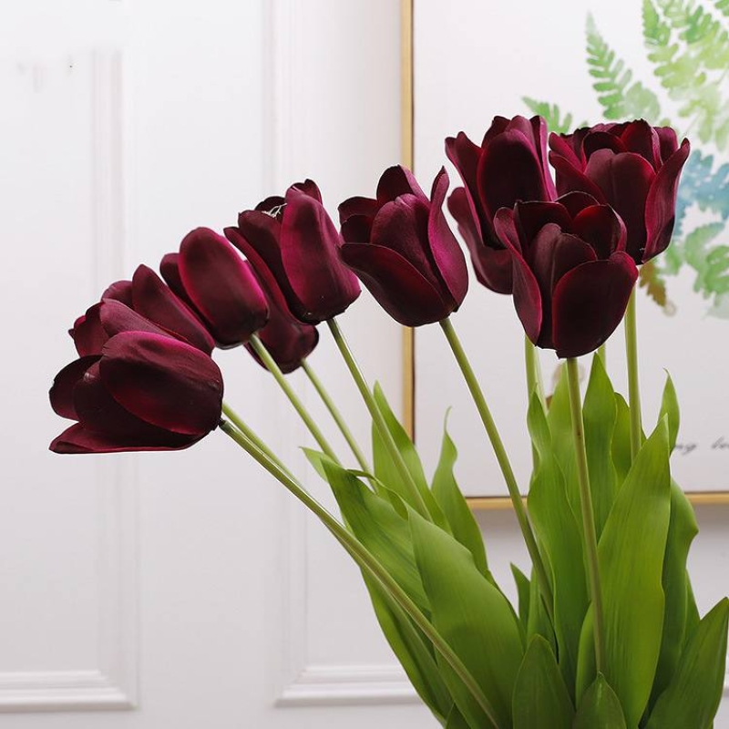 Simulated open-mouthed smiling silk tulip