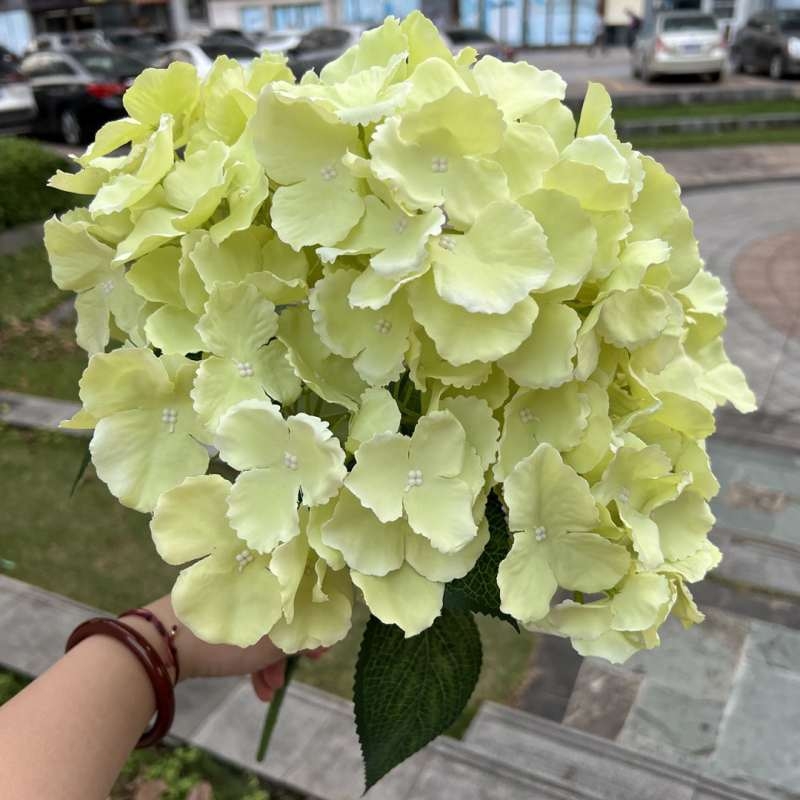 Silk fabric artificial hydrangea bouquet