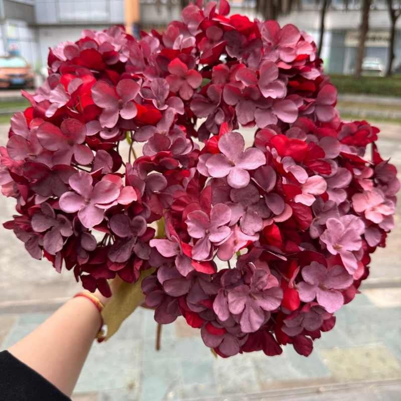 Silk hydrangea with 5 flower heads