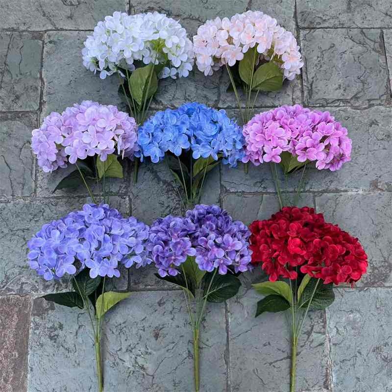 Artificial hydrangea with 5 flower heads