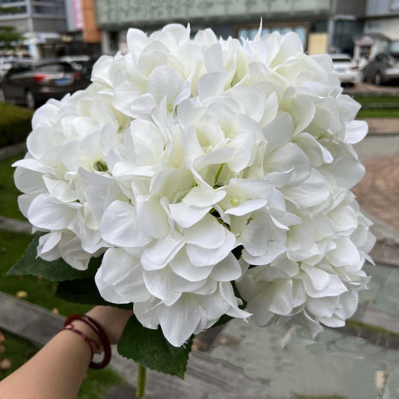 Wholesale artificial hydrangea with 5 flower heads