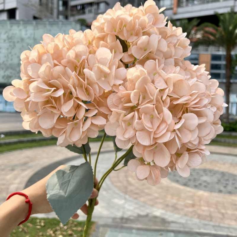 High-grade silk hydrangea flowers