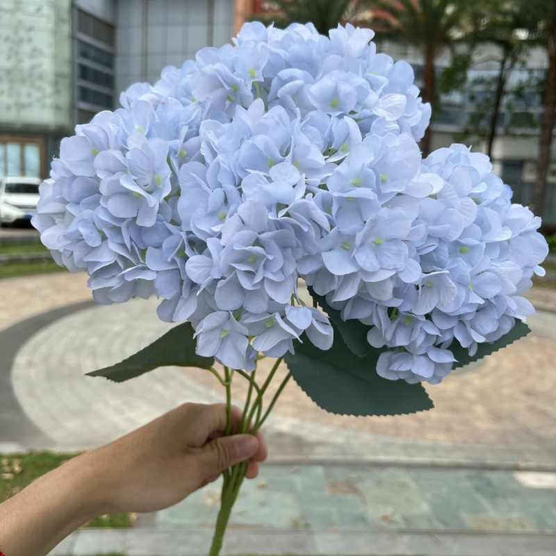 High-grade silk hydrangea flowers