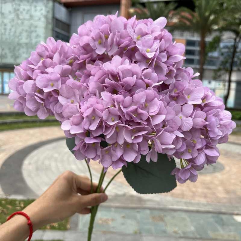 High-grade silk hydrangea flowers