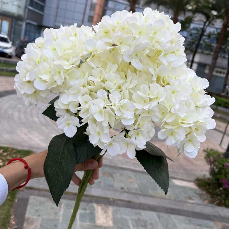 High-grade silk hydrangea flowers