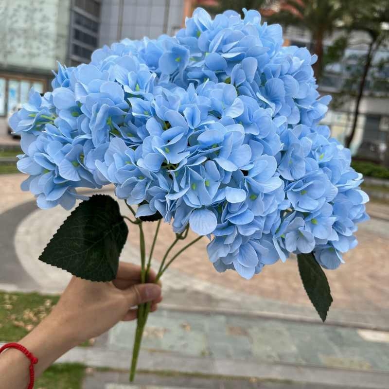High-grade silk hydrangea flowers