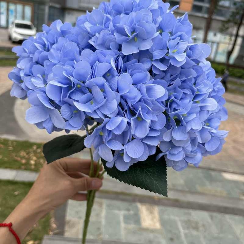High-grade silk hydrangea flowers