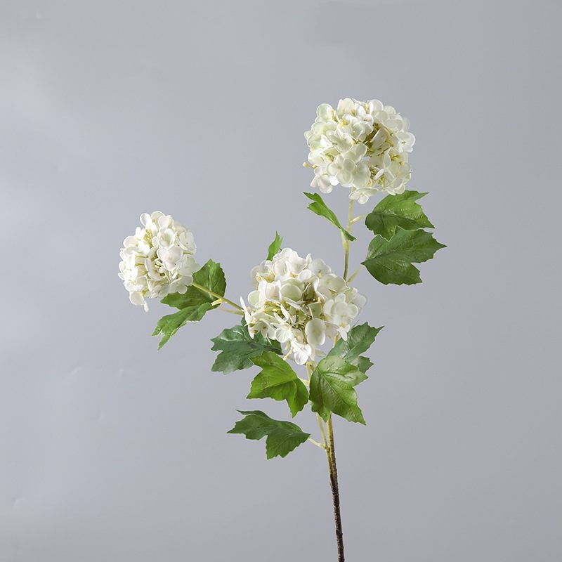 Hand-feel moisturizing artificial hydrangea flowers