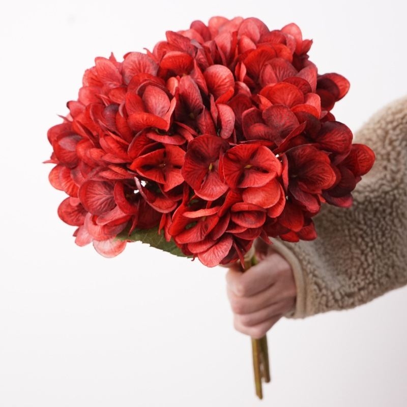 Hand-tied silk hydrangea