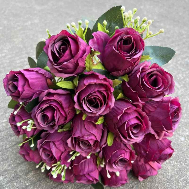 Artificial roses with 18 flower heads