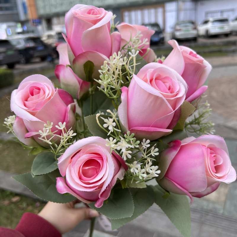 Artificial rosebud with nine flowers
