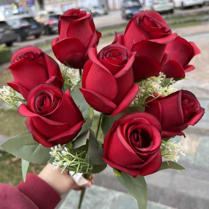 Artificial rosebud with nine flowers