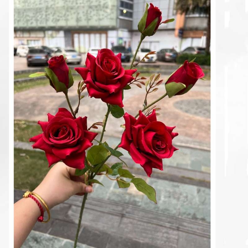 Artificial roses with six flower heads