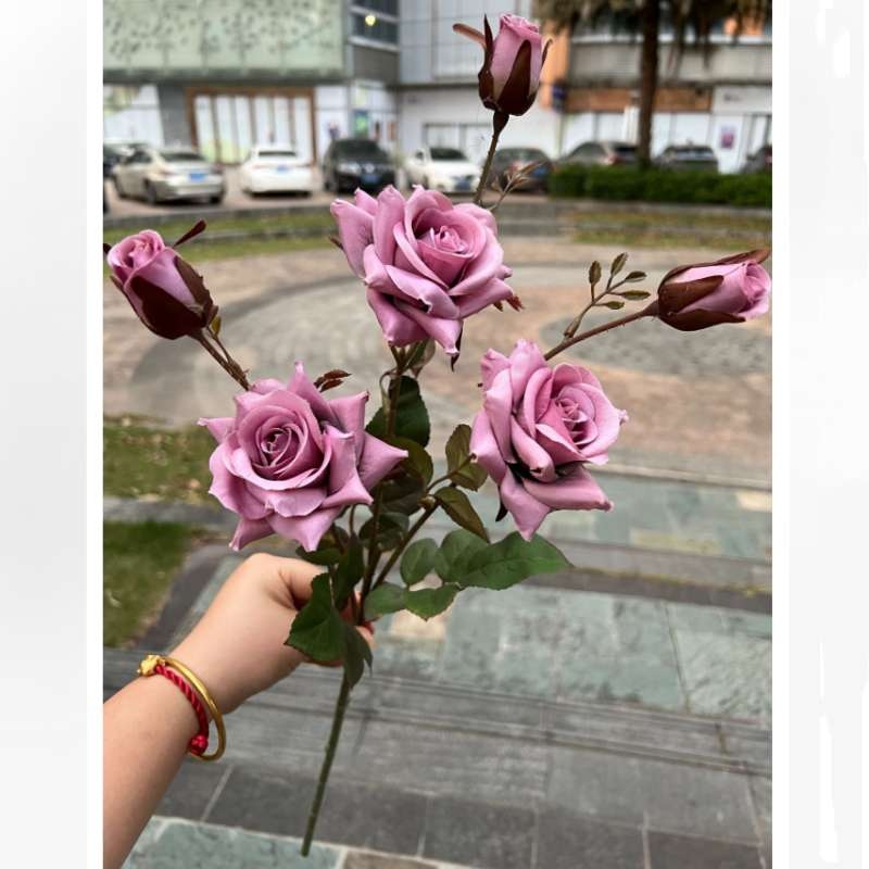 Artificial roses with six flower heads