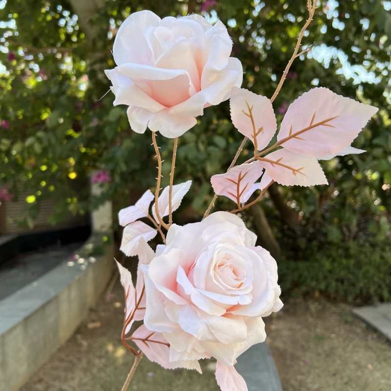 Autumn-colored artificial roses