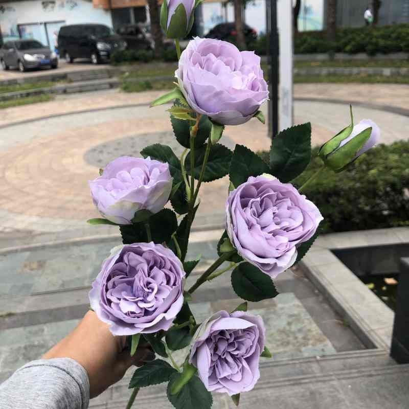 Artificial roses with seven flower heads