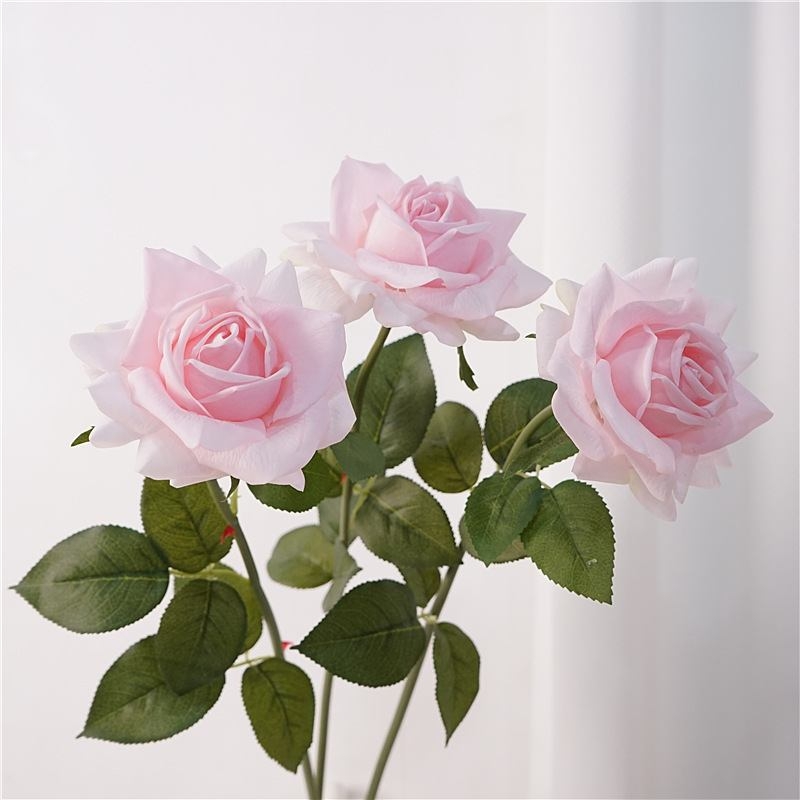 High-quality moisturizing simulated rose