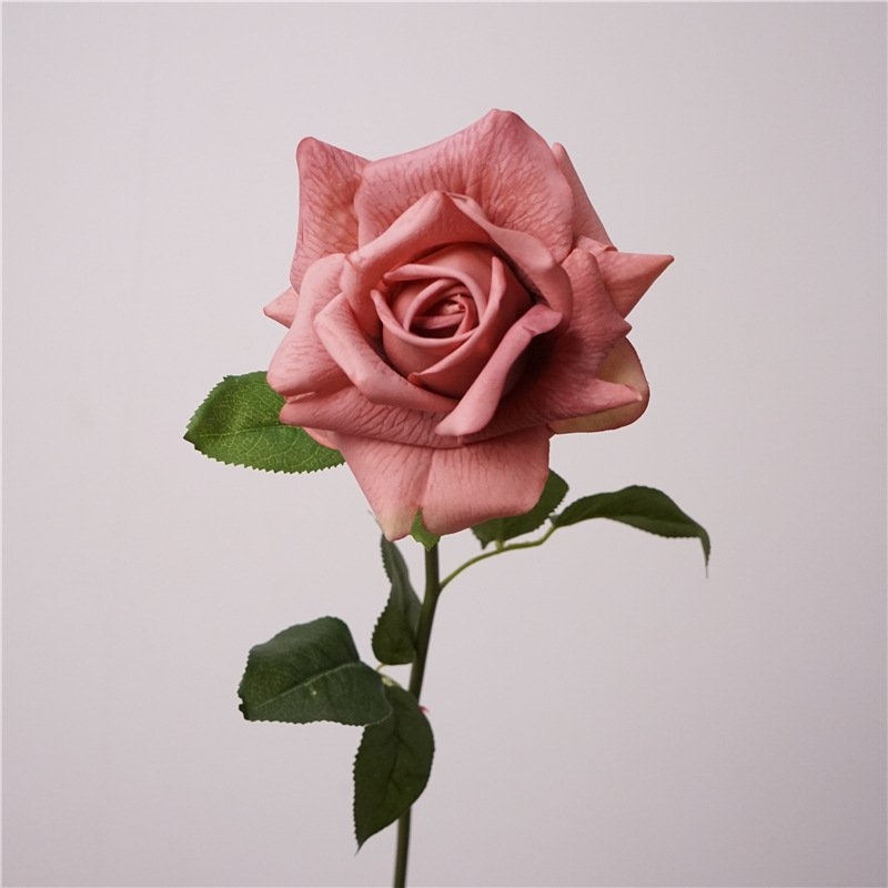 High-quality moisturizing simulated rose