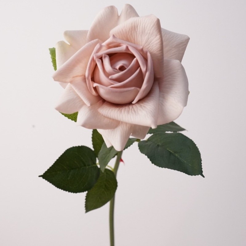 High-quality moisturizing simulated rose