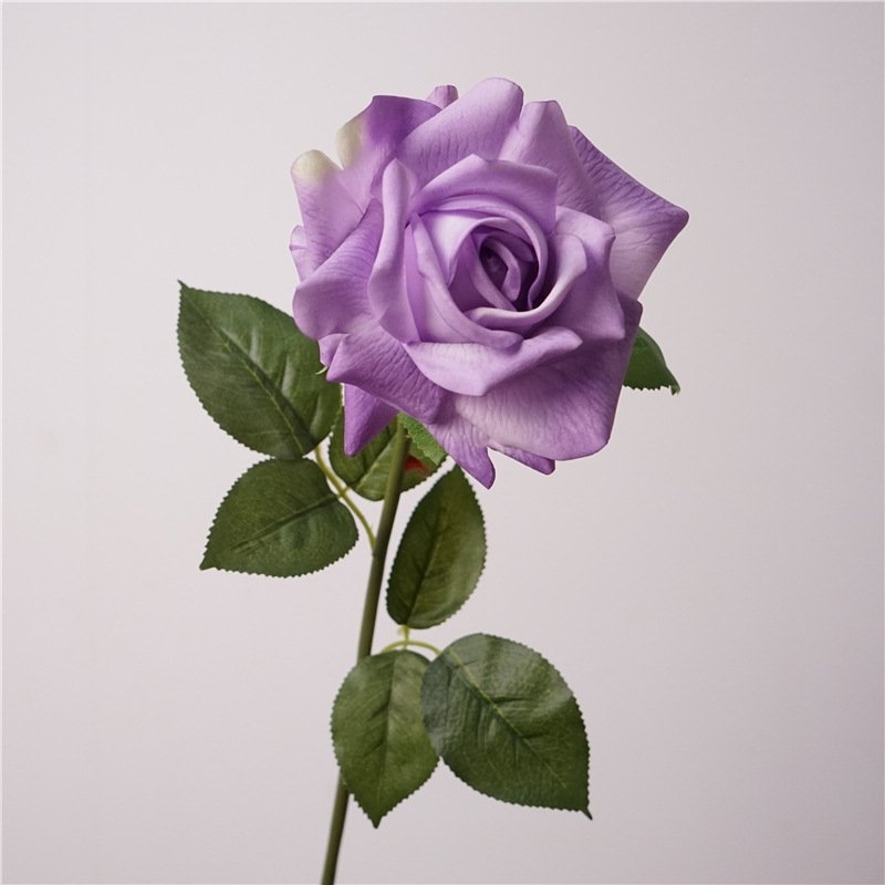 High-quality moisturizing simulated rose