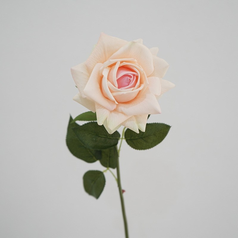 High-quality moisturizing simulated rose
