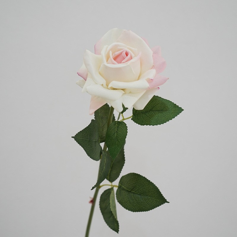 High-quality moisturizing simulated rose