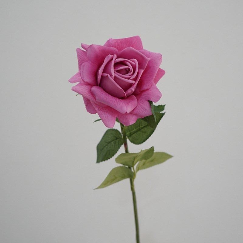 High-quality moisturizing simulated rose
