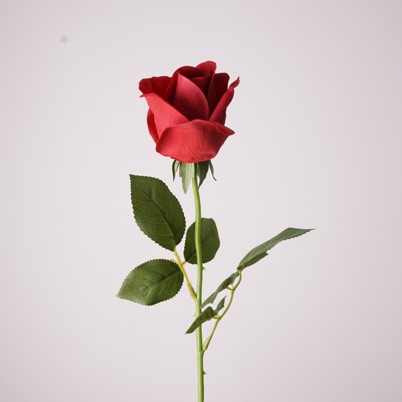 Wholesale artificial roses with a hand feel