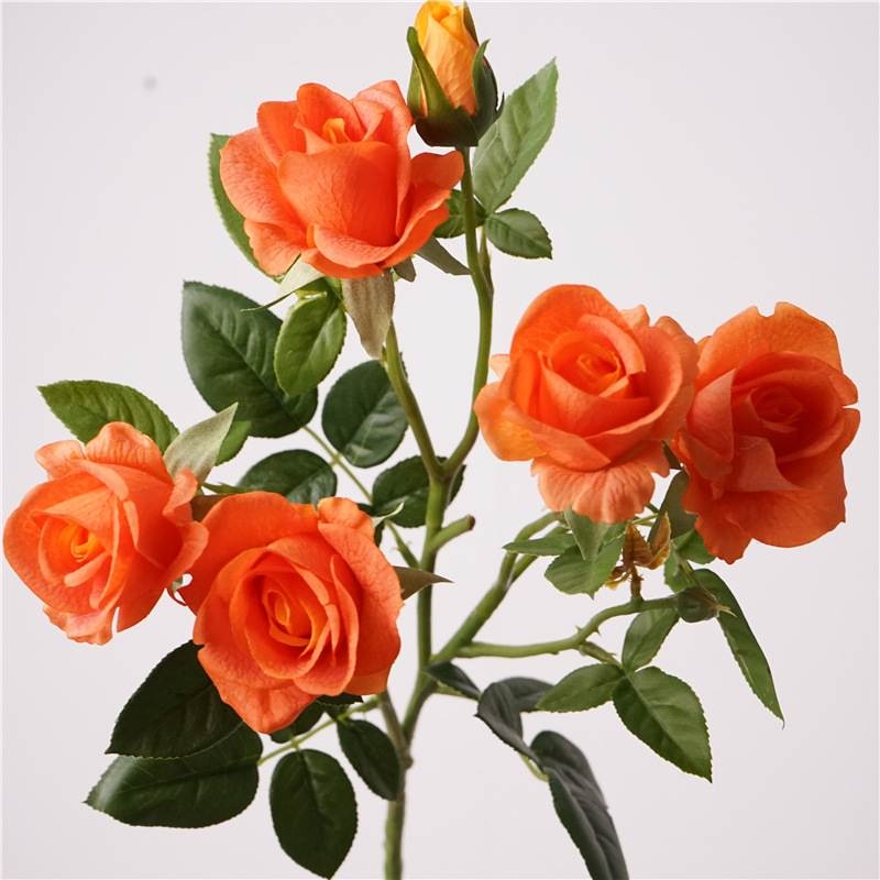 High-simulation rose bouquet