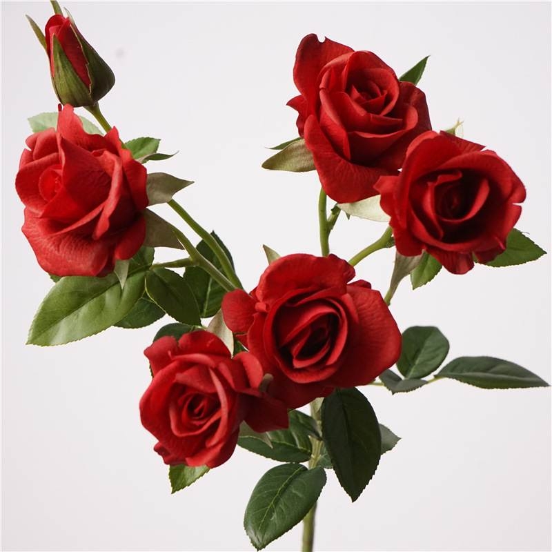 High-simulation rose bouquet