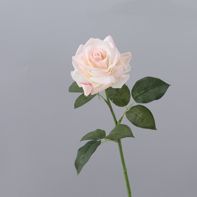 Wholesale realistic artificial roses