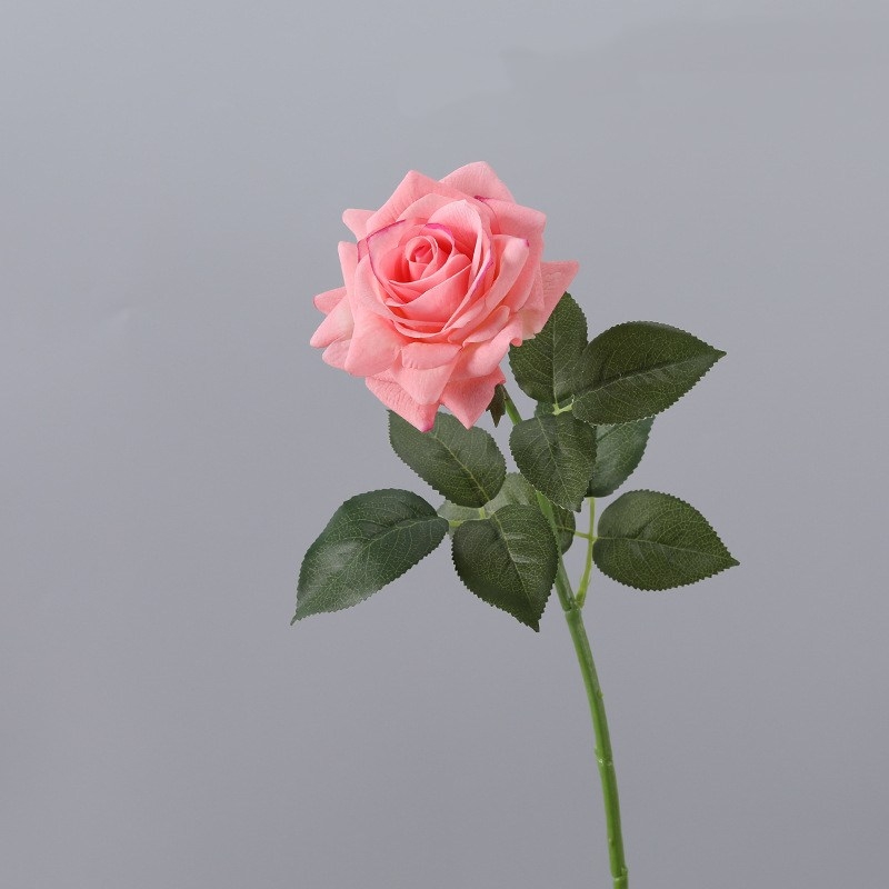 Wholesale realistic artificial roses