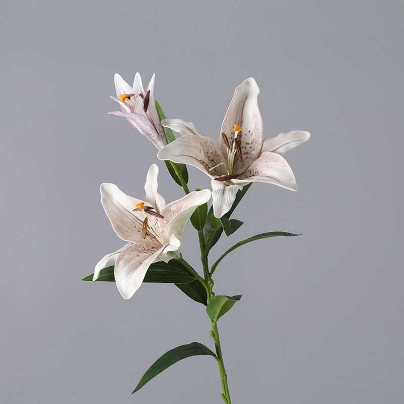 High-quality artificial lilies with three flowers