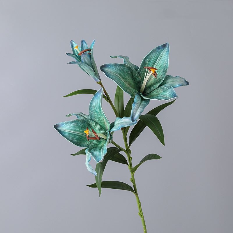 High-quality artificial lilies with three flowers