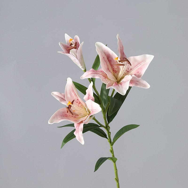 High-quality artificial lilies with three flowers