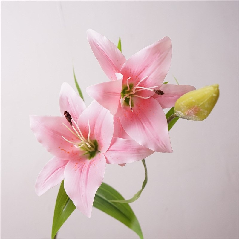 Wholesale of artificial lilies