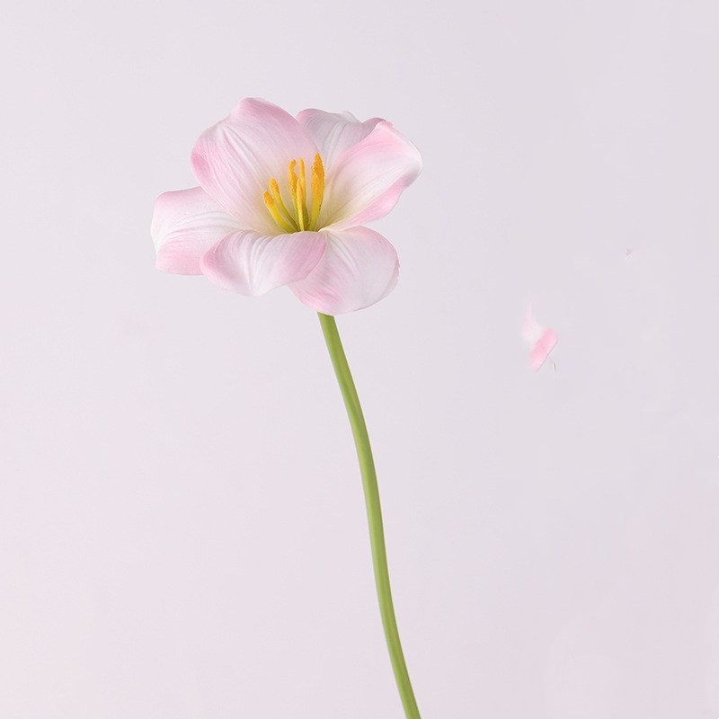 Smile-shaped artificial tulip