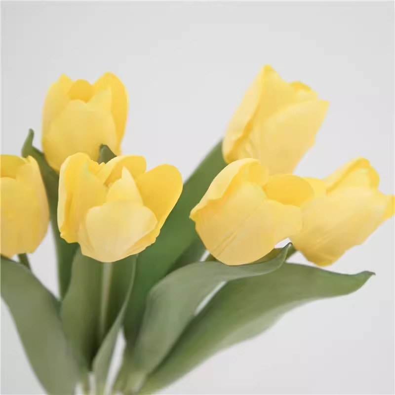 Wholesale high-quality fake tulips