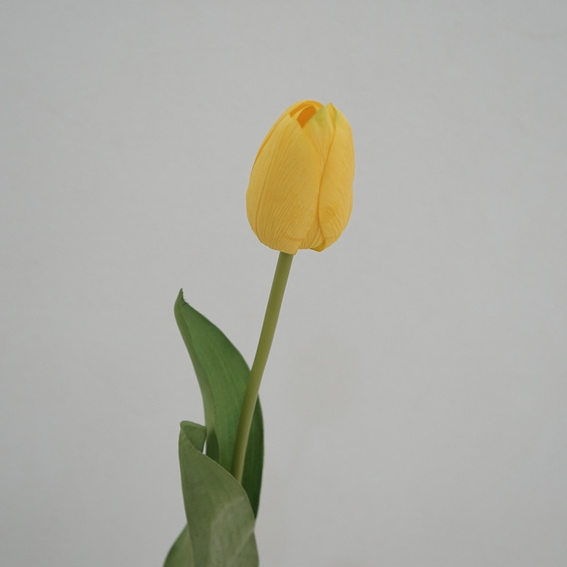 Lifelike fake tulips