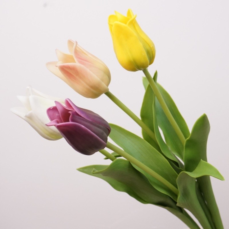 Wholesale of high-quality fake tulips