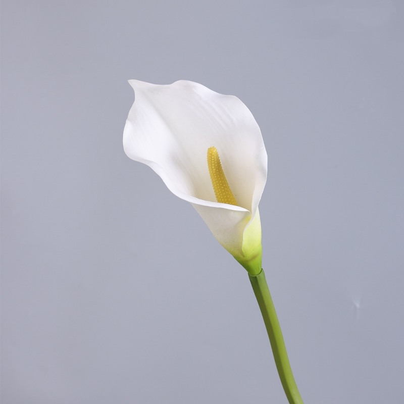 Simulated multi-colored calla lilies