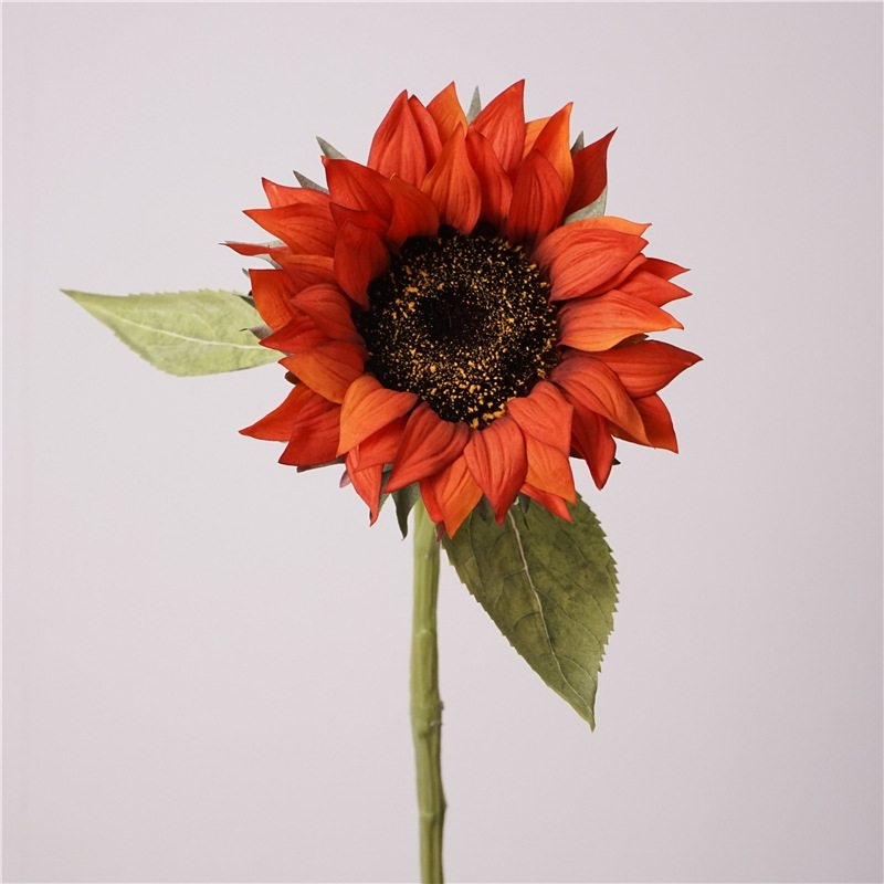 Moisturizing simulated sunflower