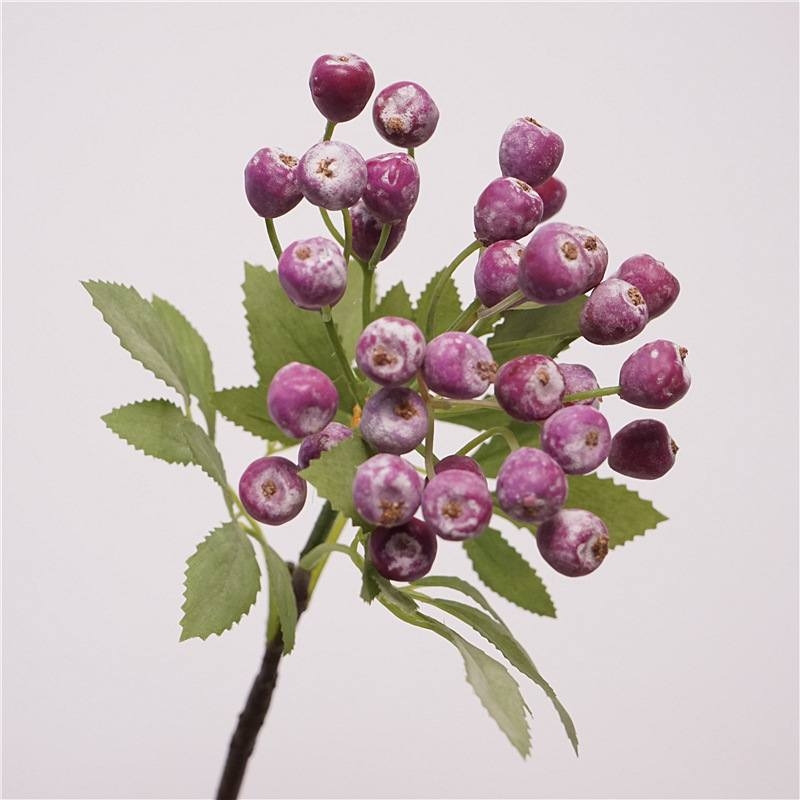Simulated blueberries