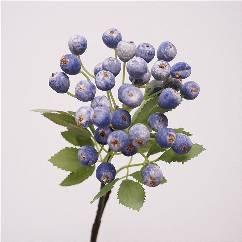 Simulated blueberries
